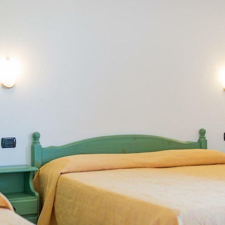 Appartamento Gli Ontani Cala Liberotto Exteriör bild