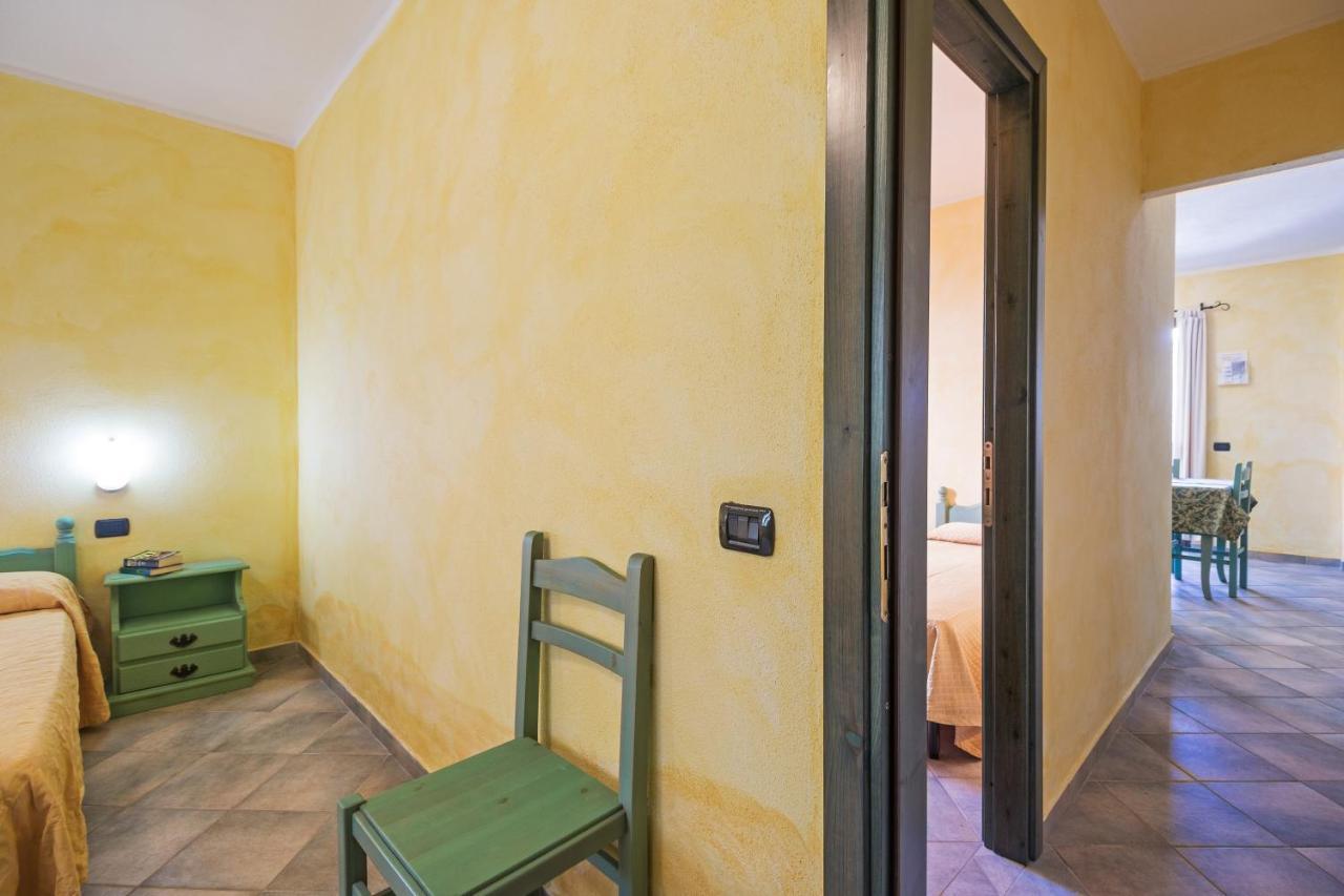 Appartamento Gli Ontani Cala Liberotto Exteriör bild
