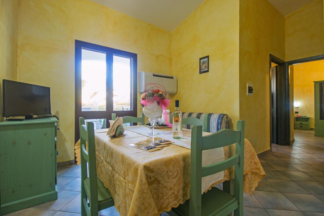 Appartamento Gli Ontani Cala Liberotto Exteriör bild