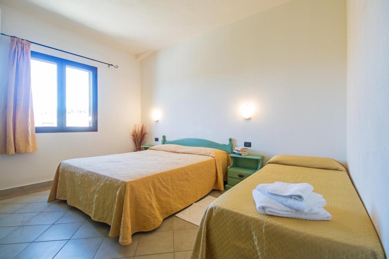 Appartamento Gli Ontani Cala Liberotto Exteriör bild