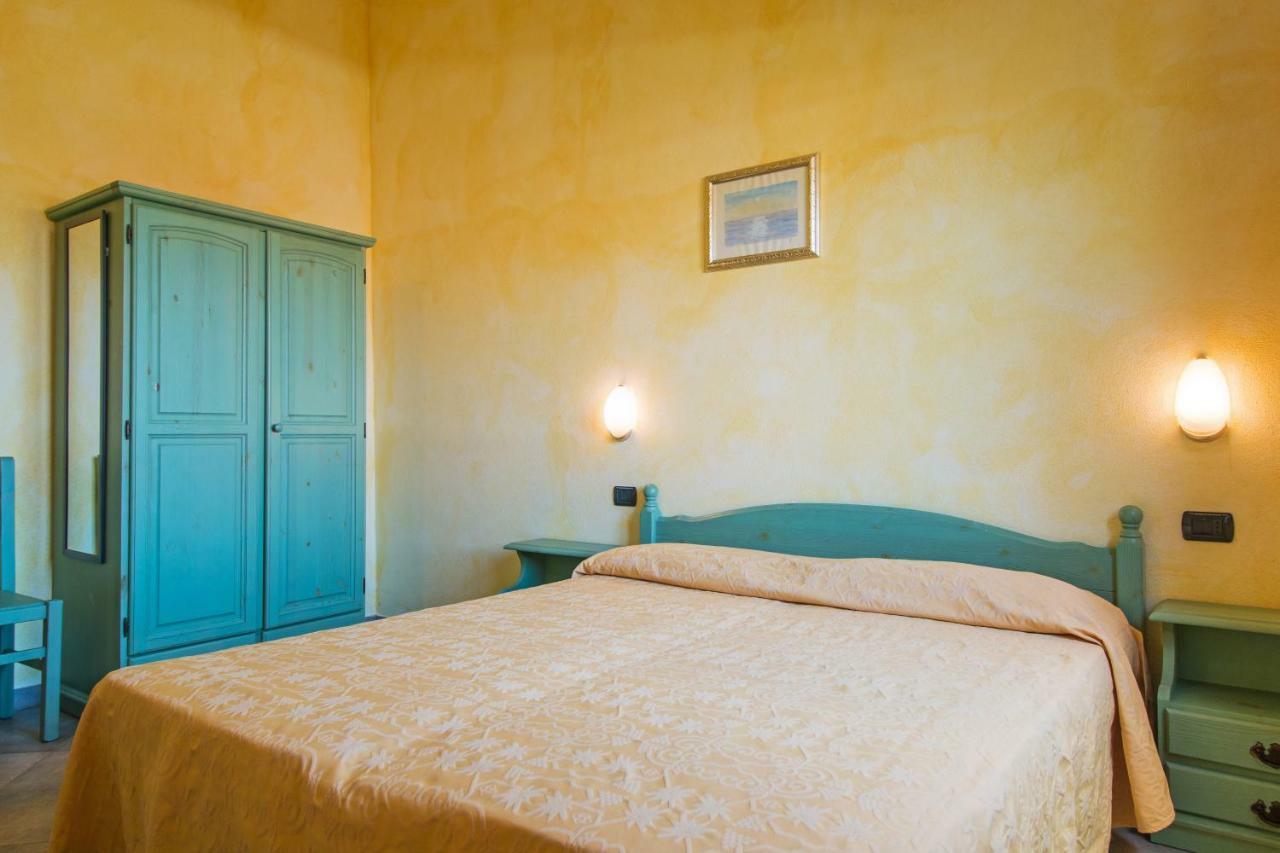 Appartamento Gli Ontani Cala Liberotto Exteriör bild