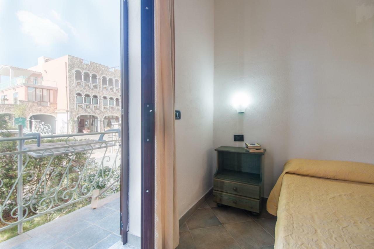 Appartamento Gli Ontani Cala Liberotto Exteriör bild