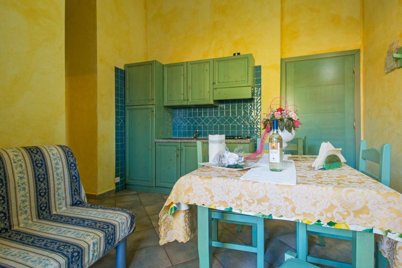 Appartamento Gli Ontani Cala Liberotto Exteriör bild